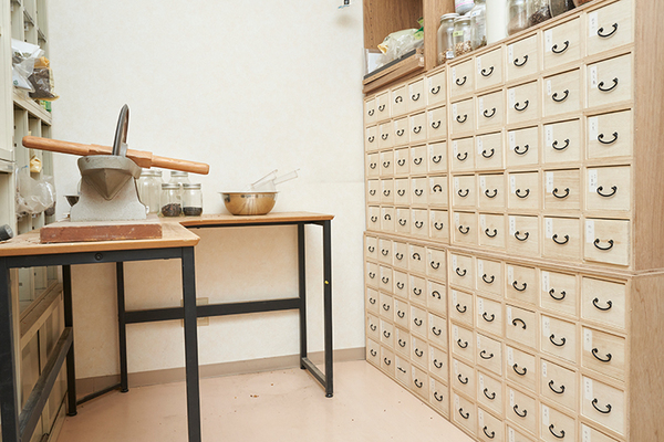 泰山堂　岡崎医院 同院では診察した時の体調や症状に合わせた漢方薬を処方