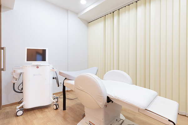 芦屋ファミリークリニック形成外科皮フ科 身体への負担が少ない、マイクロ波照射治療を導入している