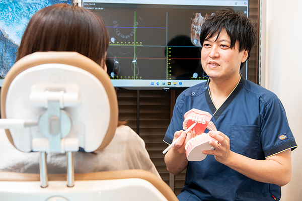 リュミエールデンタルクリニック水道橋 痛みの少ない治療に欠かせない電動麻酔器を導入している