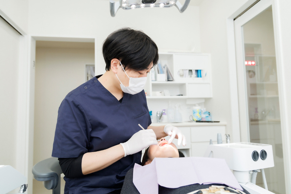 つるさと駅前歯科 口腔外科手術に関わってきた経験を持つ院長