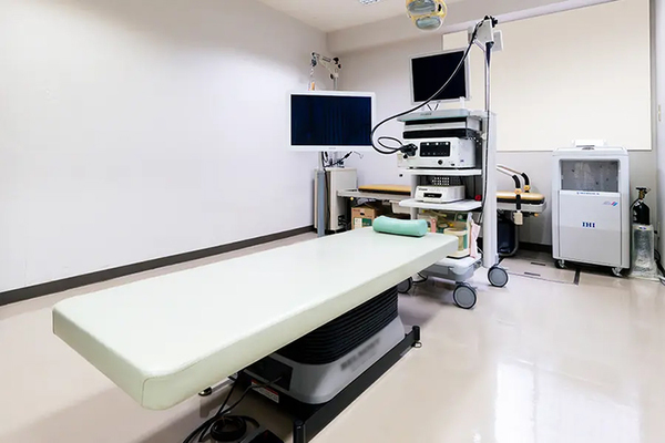 モモ・メディカル・クリニック 患者に親身になって診察にあたる