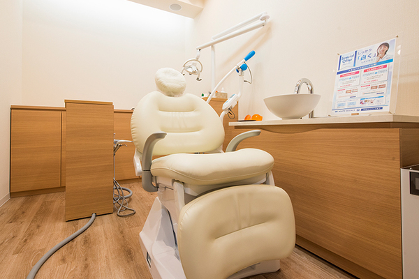 プレミアデンタル広島 プライベートサロンのようなラグジュアリーな空間での施術