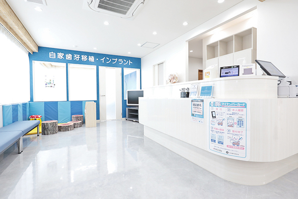 小松歯科医院 デメリットも事前にわかりやすく説明する