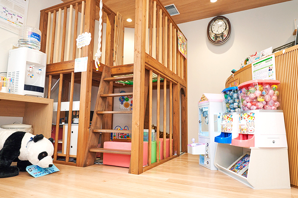 うえさか歯科・矯正歯科 子どもが安心して通えるようなキッズスペースも完備