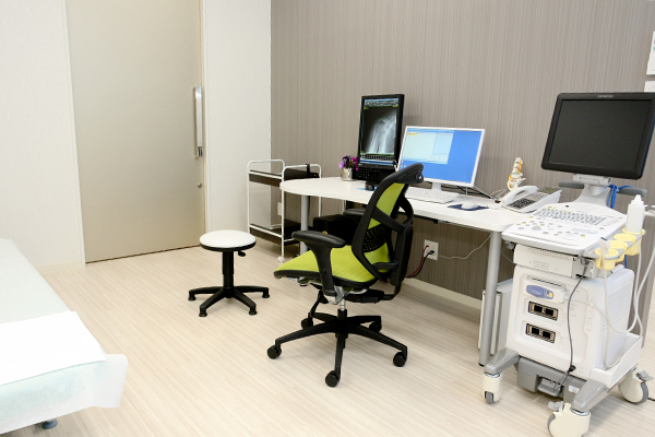 向き癖などの兆候を素早くつかみ 早期受診で子どもの健全な発育を ドクターズ ファイル