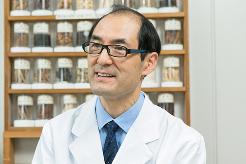 漢方の得意分野とは？ 漢方治療の特徴と活用方法について｜ドクターズ