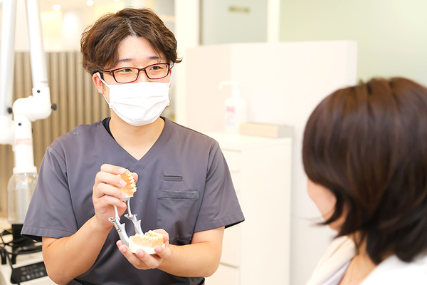 まつなか歯科クリニック 歯周病の人も諦めずに相談してほしいと言う院長
