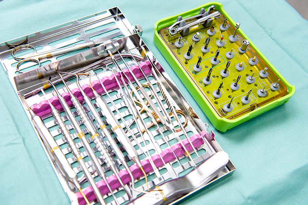 吉田歯科クリニック インプラント手術で使用する器具の衛生管理も徹底