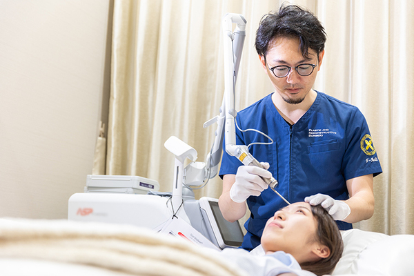 VERNO SKIN CLINIC 診療を通じて悩みを聞き、適切な処方を心がける