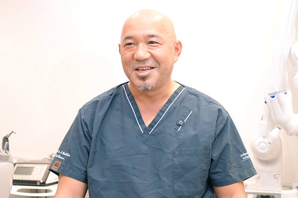 二子玉川ＯＭ歯科クリニック 患者の生活や状況に合わせてインプラントや入れ歯を提案する
