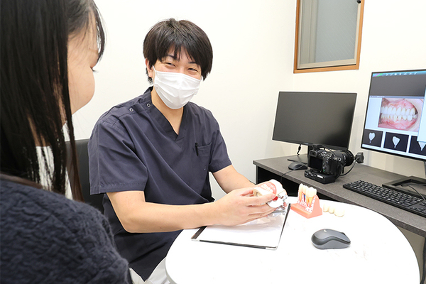 Taka デンタルクリニック 患者に寄り添った丁寧なカウンセリングを行う