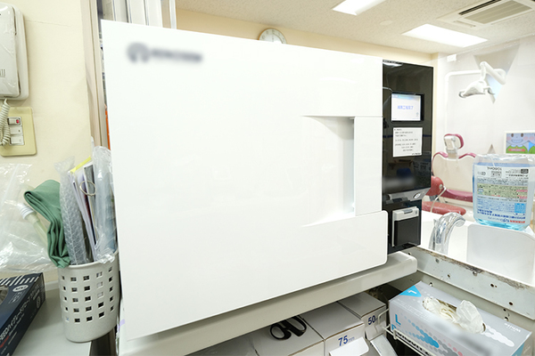 かわらい歯科医院 さらなる安心を求めプラズマ滅菌機も導入した