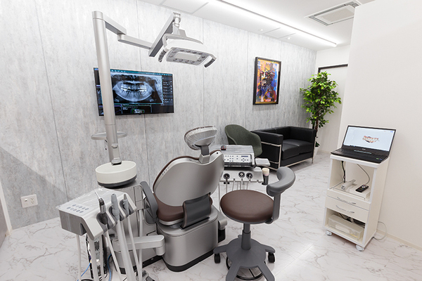 あかつき歯科医院 口腔外科を専門としているからこその治療ができる