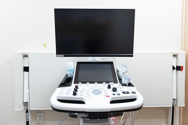 きらく内科クリニック 先進機器を活用して検査を行う