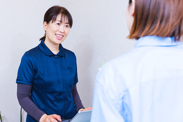 Health & Cure クリニック赤坂 在籍する管理栄養士が日常の食事について丁寧なアドバイスを行う