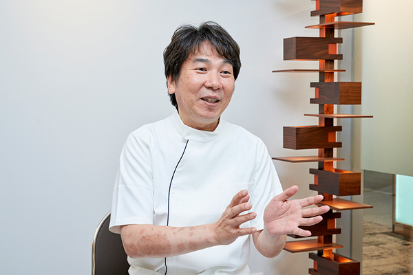 トラスト歯科 歯科技工士の重要性を語る小川院長