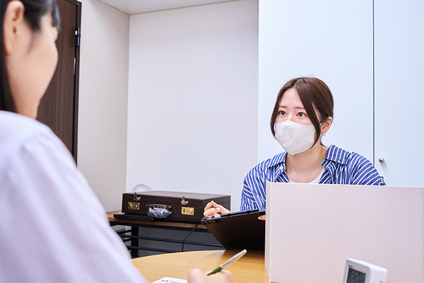 新宿・代々木こころのラボクリニック 心理士による温かな対話で心に寄り添ったカウンセリングを行う