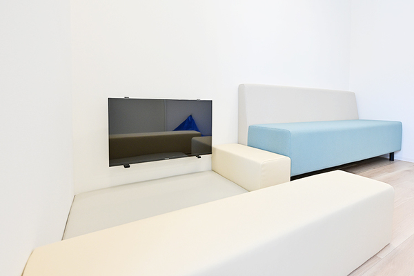 清澄白河耳鼻咽喉科いびき・無呼吸クリニック 明るい雰囲気の院内。子どもも快適に受診できる環境を整えている