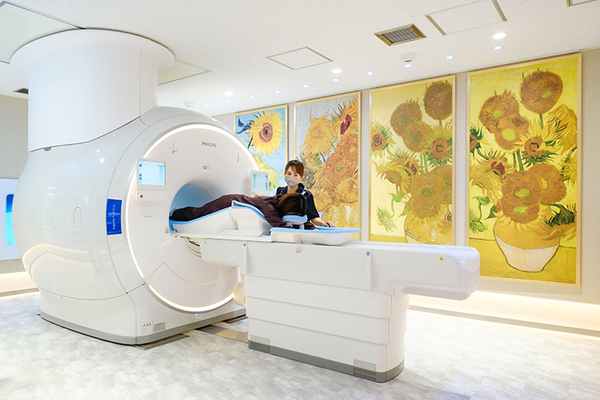 高原クリニック イノベーティブスキャン DWIBS法を用いた乳がん検診なら着衣のままでも検査が可能