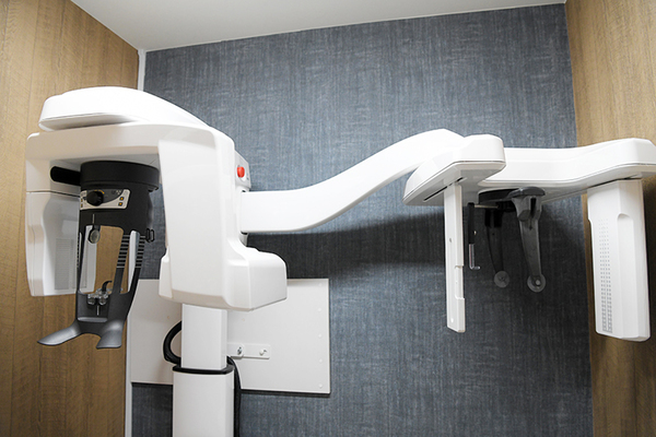 池袋歯科・矯正歯科 精密な検査の上、患者一人ひとりに合った治療計画を提案