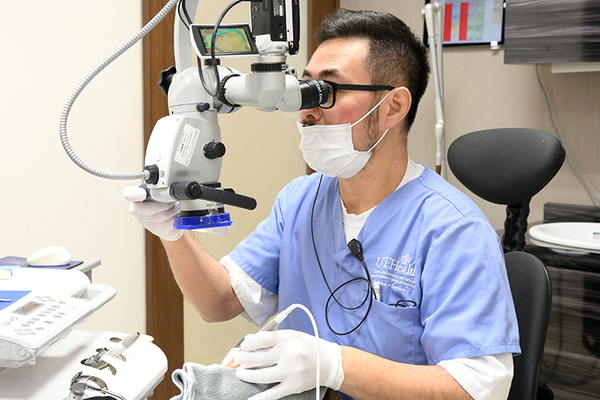 下総中山アール歯科 患者と一緒に口腔内の動画や画像で治療内容を確認する