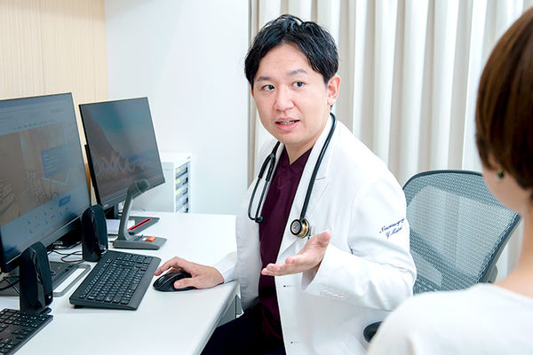 北千住セブンデイズクリニック 「性病ではないか」と気になることがあれば相談してほしいと話す