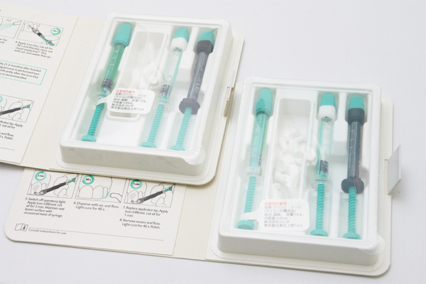 オーラルクリニックあさひろ ホワイトスポットは専用の薬液などを用いて改善をめざす