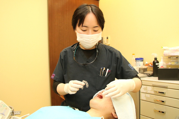 ミズキデンタルオフィス 大学病院で顎矯正手術などの経験が豊富な歯科口腔外科医