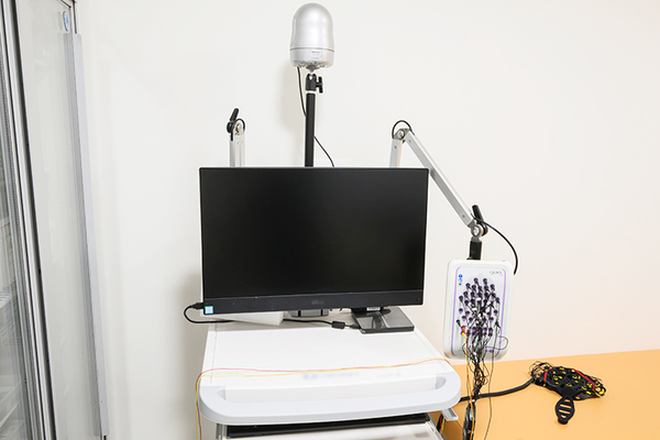 おひさまこどものクリニック 普段の様子を確認する時間を設け、保護者と相談の上検査に進む