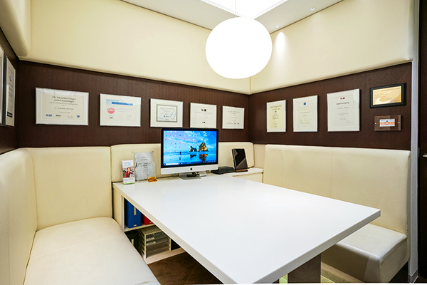ヒサドメ歯科 個室のカウンセリングルームで相談できる
