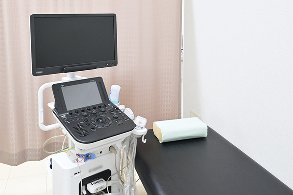 かないクリニック 甲状腺エコーを用いて現状を把握し患者に合った診療をする
