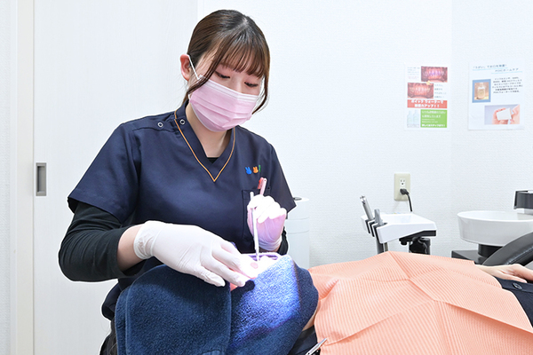 楠原デンタルクリニック 定期的な勉強会でアップデートされた治療を患者に提供