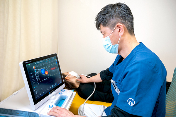 やひろ脳神経外科 症状の原因を探るためにエコーを用いることも