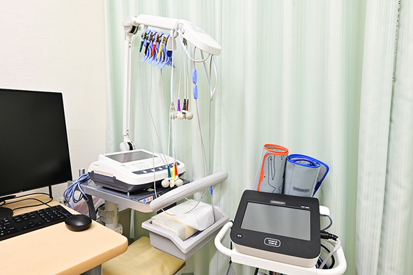 お茶の水橋交番横クリニック 甲状腺疾患を見逃さないよう、幅広い検査に対応する