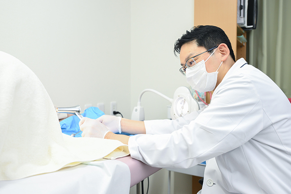 おなかクリニック 同院では事前準備の必要なく日帰り手術を受けることができる
