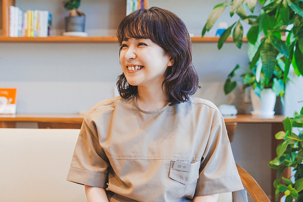 あかつきメンタルヘルスクリニック カウンセリングへの想いを話す精神保健福祉士の田中さん