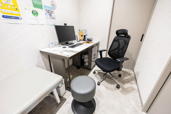 CLINICNo7名古屋伏見 コミュニケーションでは気軽に相談できるよう心がけている