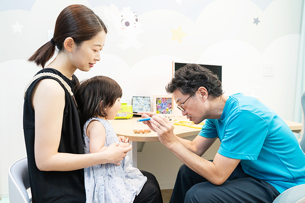 そらいろこどもクリニックありあけ 親子の声に耳を傾けながら丁寧に診療を行う