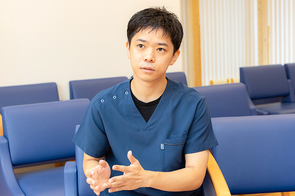 あおいろ耳鼻咽喉科 日本耳鼻咽喉科学会耳鼻咽喉科専門医の資格を持つ