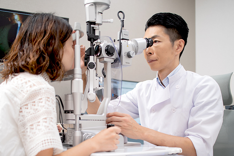 再発防止 審美面に配慮した手術を実施 逆さまつげの治療 ドクターズ ファイル