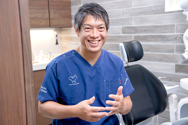 吉田歯科クリニック 丁寧な説明で、患者の納得を得てから診療に進む