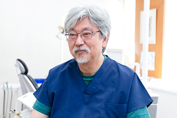 大野歯科クリニック 患者が通いやすいクリニックの体制を準備し診療にあたる