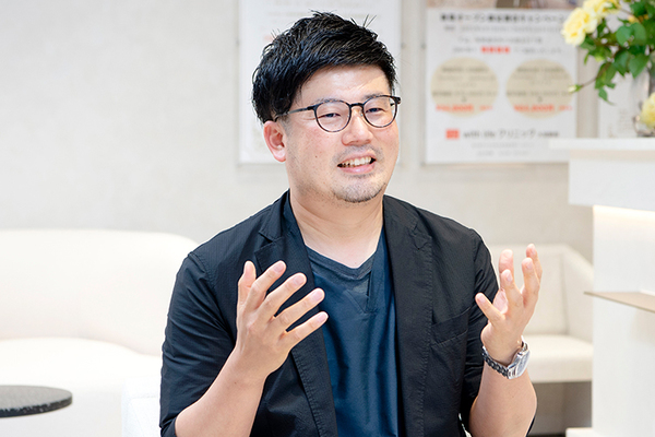 with Lifeクリニック 大宮駅前 丁寧なヒアリングで一人ひとりの状態に合わせた治療の提供を行う