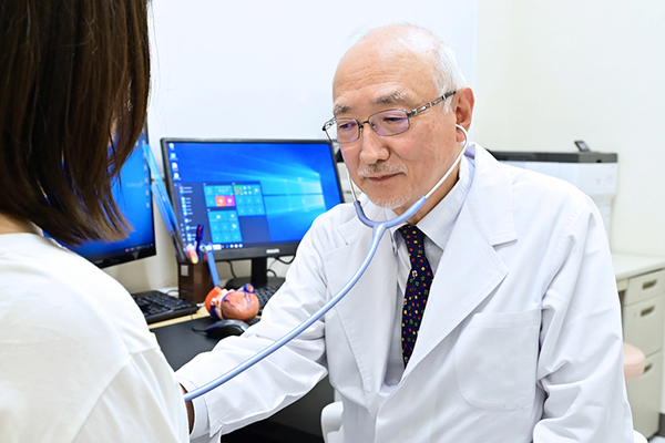 たけだ膠原病リウマチクリニック 各種検査機器も完備されている同院。患者に適した検査を実施