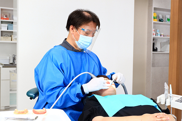 津田歯科 さまざまな選択肢を提案している