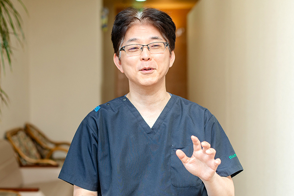 IDAクリニック 「普段から気軽に相談してほしい」と話す院長