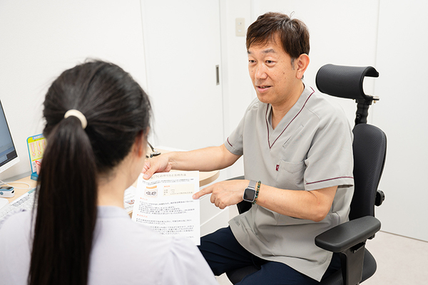 よしうちクリニック 一人ひとりの状態を見て、丁寧に相談に応じる院長