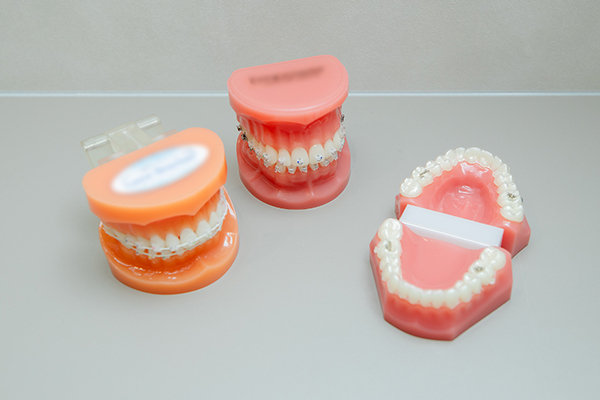 京都河原町スマイルデザイン歯科・矯正歯科 矯正治療を強みとする医療法人グループに属している