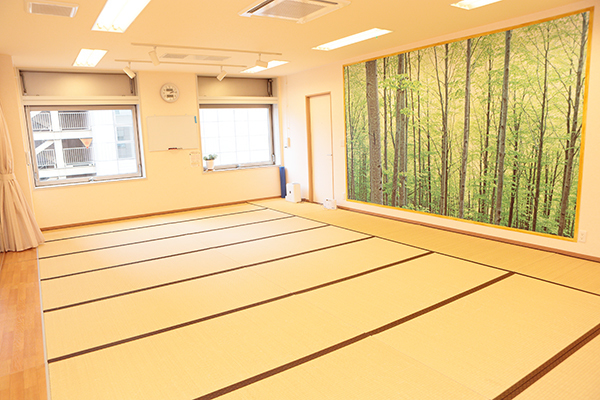 青空レディースクリニック クリニックにはヨガスタジオを併設している