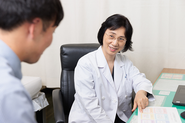 サンシャイン山口クリニック 栄養状態や消化機能の改善が重要であると話す